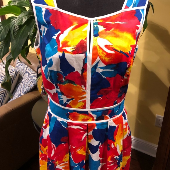 Ellen Tracy bright floral dress w/pockets-Sz 8 - Picture 2 of 12